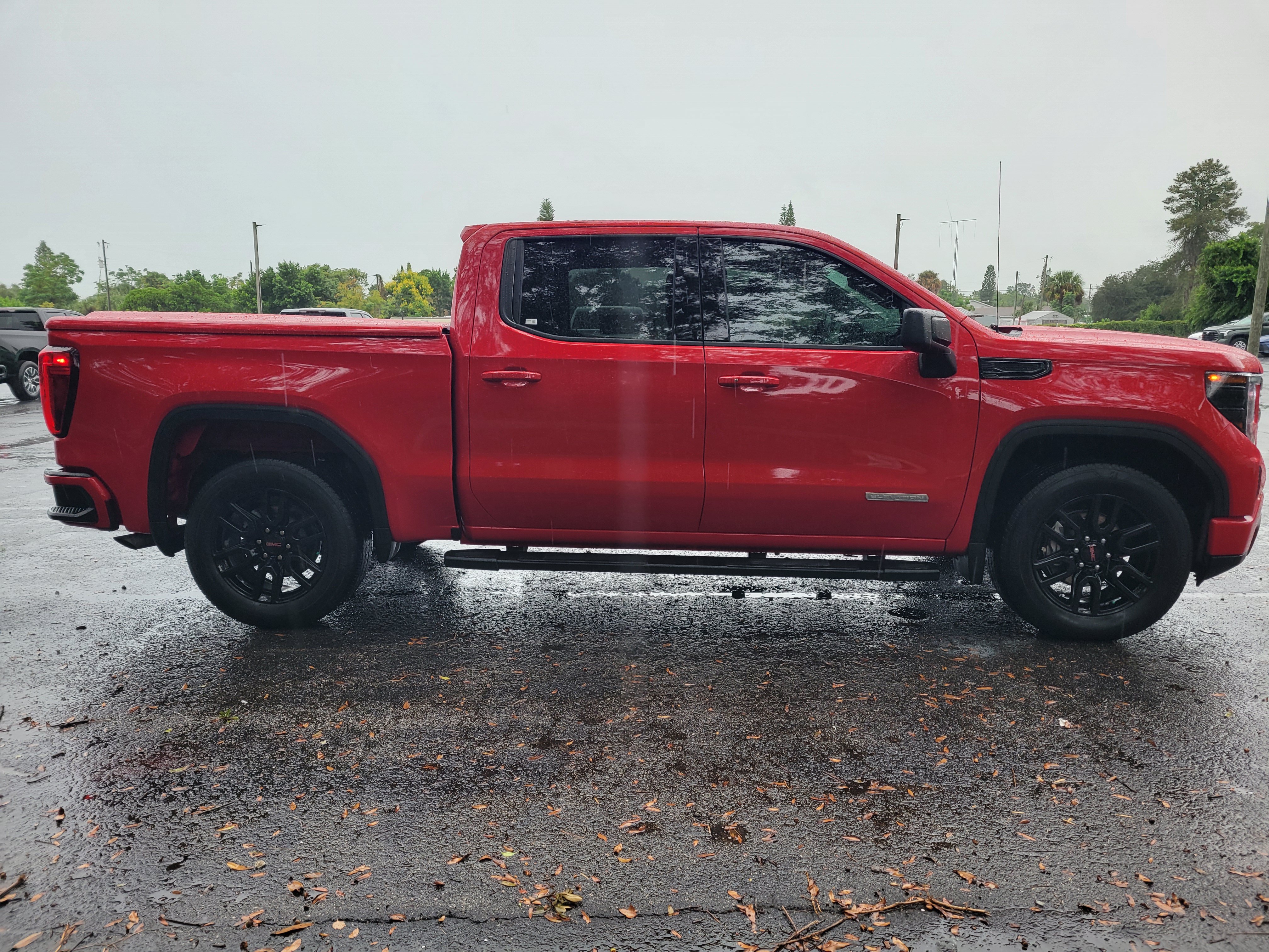 Used 2022 GMC Sierra 1500 Elevation w/ LPO, Elevation Black Package RWD image 4