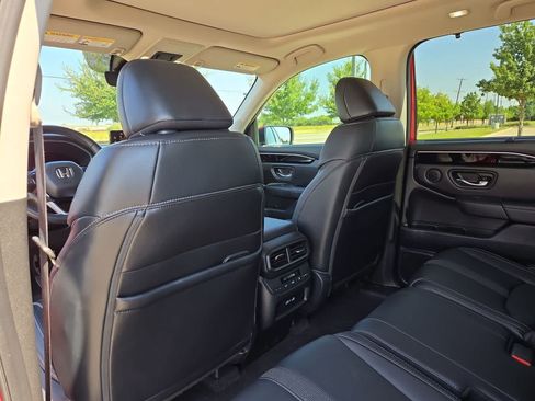 Used 2023 Honda Pilot Touring image 16