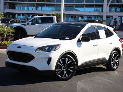 Certified 2022 Ford Escape SE w/ SE Sport Appearance Package