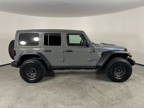 Used 2022 Jeep Wrangler Unlimited Rubicon 4xe AWD/4WD image 9