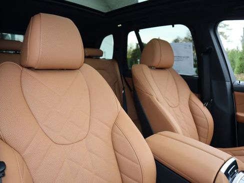 New 2026 BMW X5 xDrive50e w/ Executive Package image 28