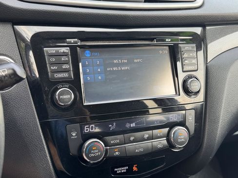 Used 2014 Nissan Rogue SL AWD/4WD image 18