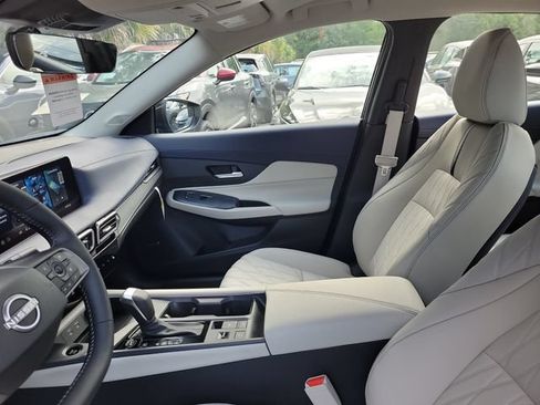 New 2026 Nissan Sentra SL w/ Floor Mat Package FWD image 17