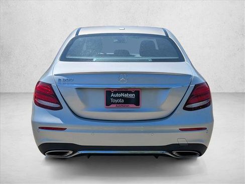 Used 2019 Mercedes-Benz E 300 image 7