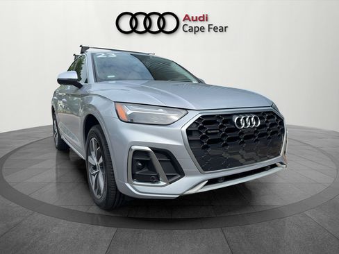Used 2023 Audi Q5 2.0T Premium Plus w/ Premium Plus Package AWD/4WD image 7