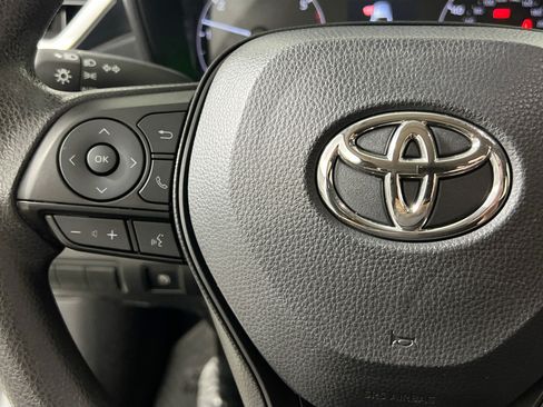 Used 2023 Toyota Corolla LE FWD image 19