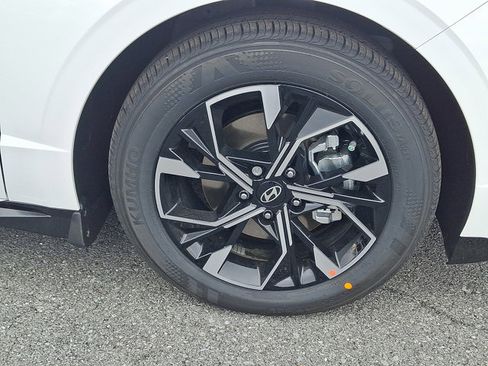 New 2025 Hyundai Sonata SEL image 8