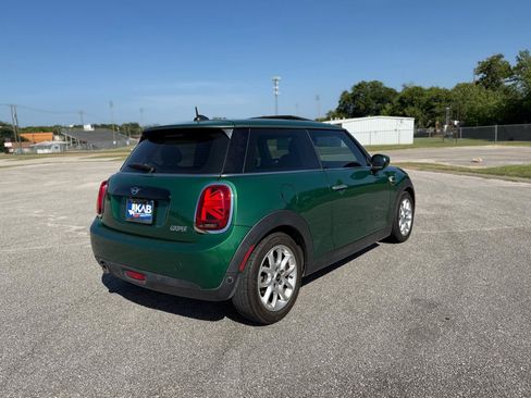 Used 2020 MINI Cooper 2-Door Hardtop FWD image 3