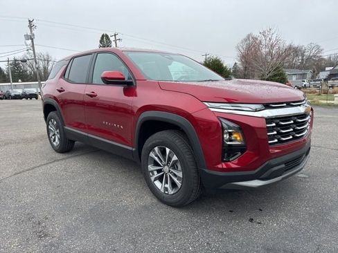 New 2026 Chevrolet Equinox LT w/ Convenience Package II FWD image 7