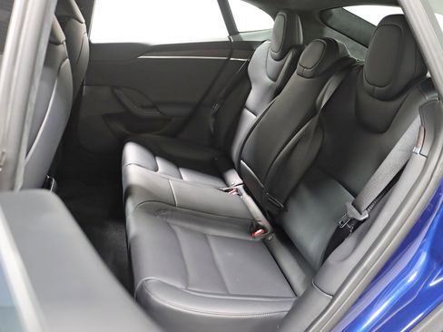 Used 2022 Tesla Model S image 31