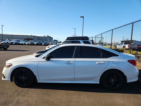 Used 2024 Honda Civic Sport image 3