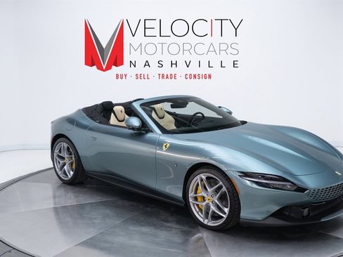 Used 2025 Ferrari Roma Spider image 12