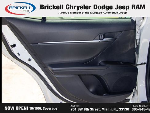 Used 2021 Toyota Camry SE image 10