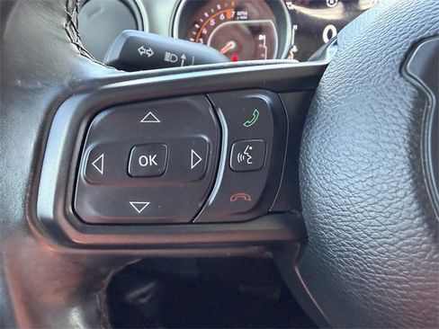 Used 2021 Jeep Gladiator Sport image 25