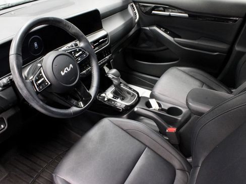 Used 2024 Kia Seltos EX AWD/4WD image 25