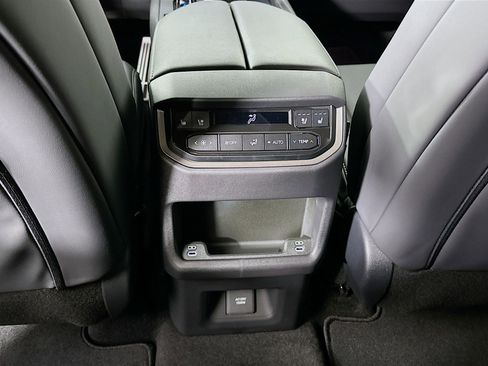 New 2026 Lexus TX 500h AWD image 28