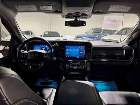 Used 2023 Ford F250 Lariat w/ Chrome Package image 14