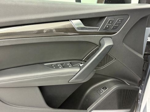 Used 2019 Audi SQ5 Premium Plus w/ Premium Plus Package image 14