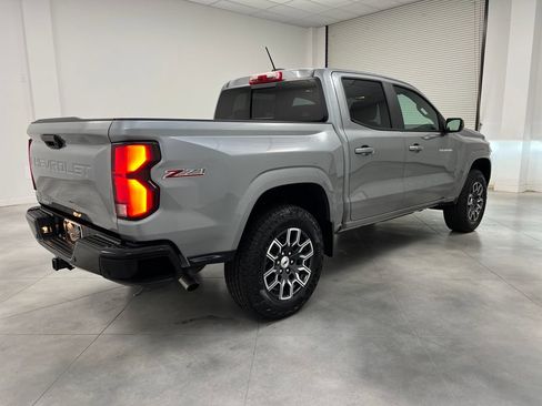 Used 2026 Chevrolet Colorado Z71 AWD/4WD image 9