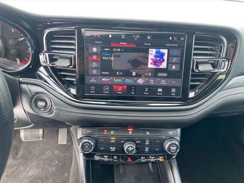Used 2022 Dodge Durango GT image 11