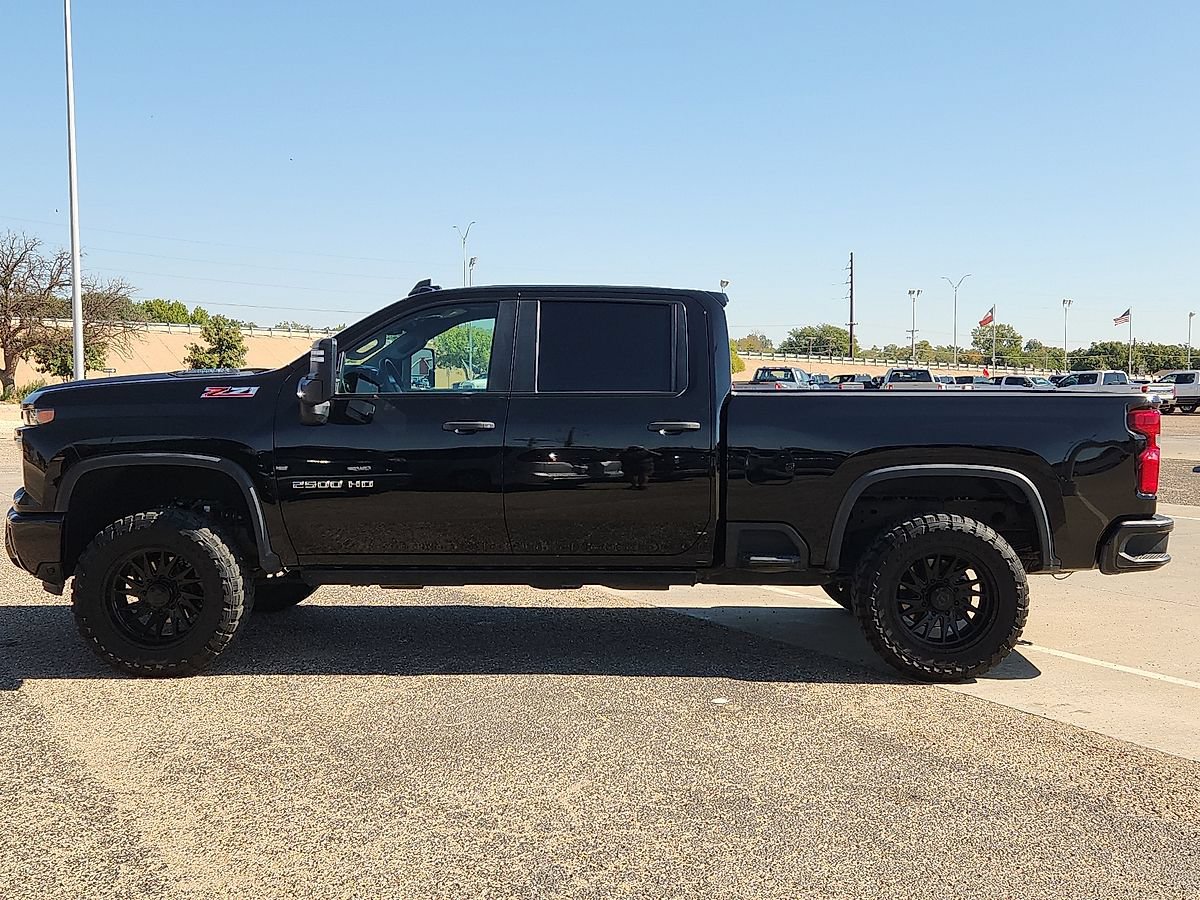 Used 2025 Chevrolet Silverado 2500 Custom w/ Custom Value Package AWD/4WD image 2