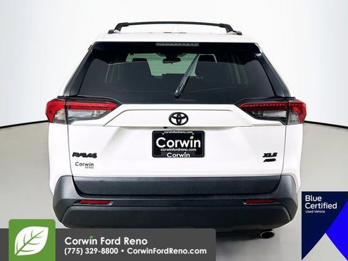 Used 2020 Toyota RAV4 XLE w/ All Weather Liner Package image 8