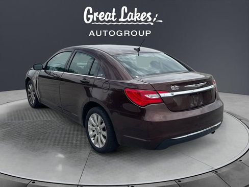 Used 2013 Chrysler 200 Touring FWD image 3