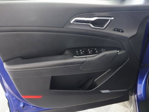 Used 2023 Kia Sportage SX image 26