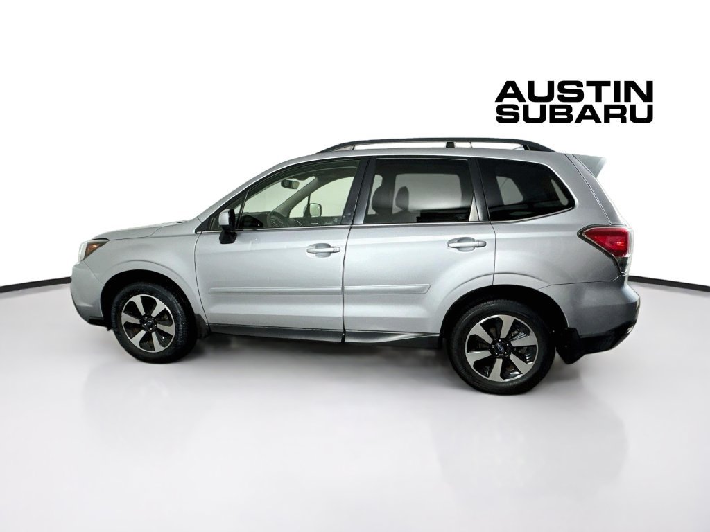 Used 2017 Subaru Forester 2.5i Limited AWD/4WD image 4