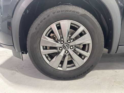 Used 2024 Nissan Pathfinder SV FWD image 44