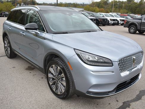 Used 2022 Lincoln Corsair Reserve w/ Equipment Group 201A image 4