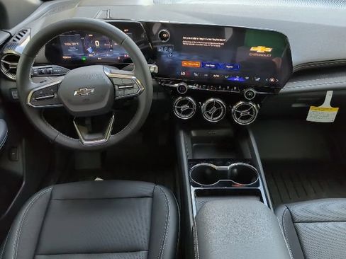 New 2026 Chevrolet Blazer EV LT image 4