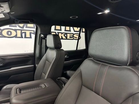 Used 2023 Chevrolet Tahoe RST image 13