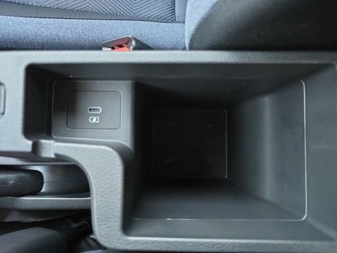 New 2025 Nissan Versa SV image 30