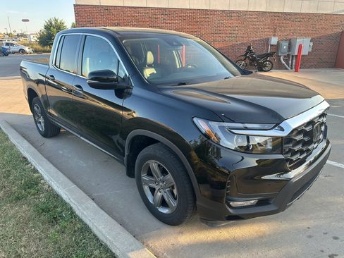 Used 2023 Honda Ridgeline RTL image 2