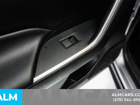 Used 2020 Toyota RAV4 LE FWD image 50
