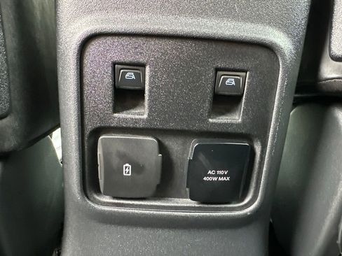 Used 2023 Ford Bronco Black Diamond w/ Sasquatch Package AWD/4WD image 19