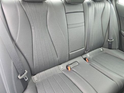 Used 2022 Mercedes-Benz E 350 4MATIC Sedan image 22
