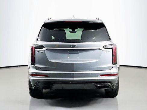 Used 2023 Cadillac XT6 Sport w/ Technology Package AWD/4WD image 6