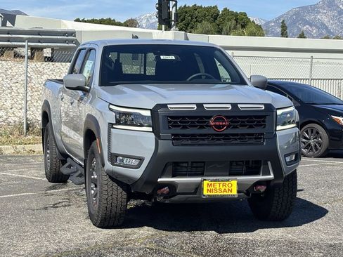 New 2026 Nissan Frontier PRO-4X w/ Tow Package image 6