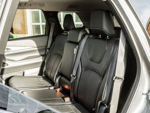 Used 2023 INFINITI QX60 Luxe image 35