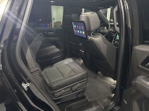 Used 2025 GMC Yukon Denali w/ Denali Reserve Package image 36