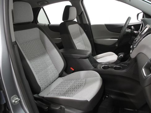 Certified 2023 Chevrolet Equinox LS w/ LS Convenience Package image 17