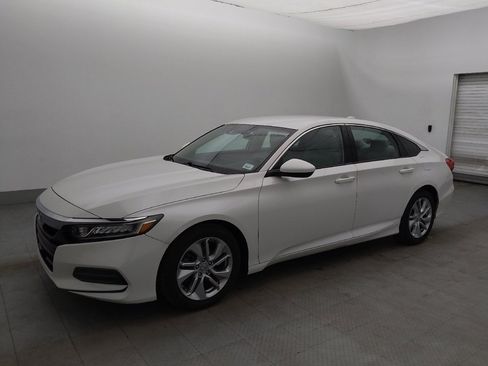 Used 2018 Honda Accord LX image 2