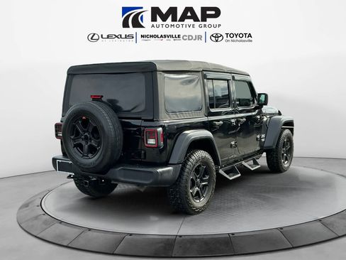 Used 2018 Jeep Wrangler Unlimited Sport image 5
