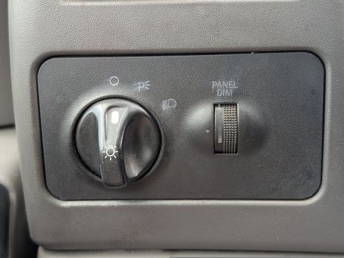 Used 1999 Ford F250 XL AWD/4WD image 20