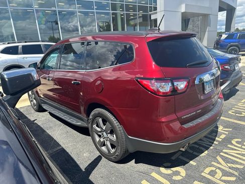 Used 2017 Chevrolet Traverse LT AWD/4WD image 5