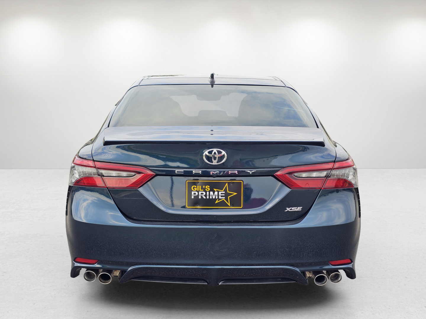 Used 2021 Toyota Camry XSE FWD image 6