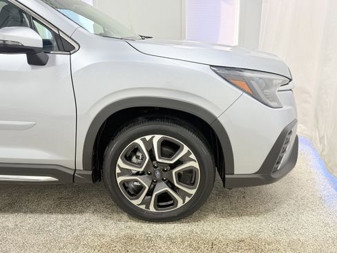 Used 2023 Subaru Ascent Limited image 33