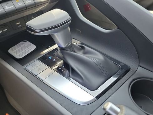 New 2026 Hyundai Elantra Sport FWD image 17